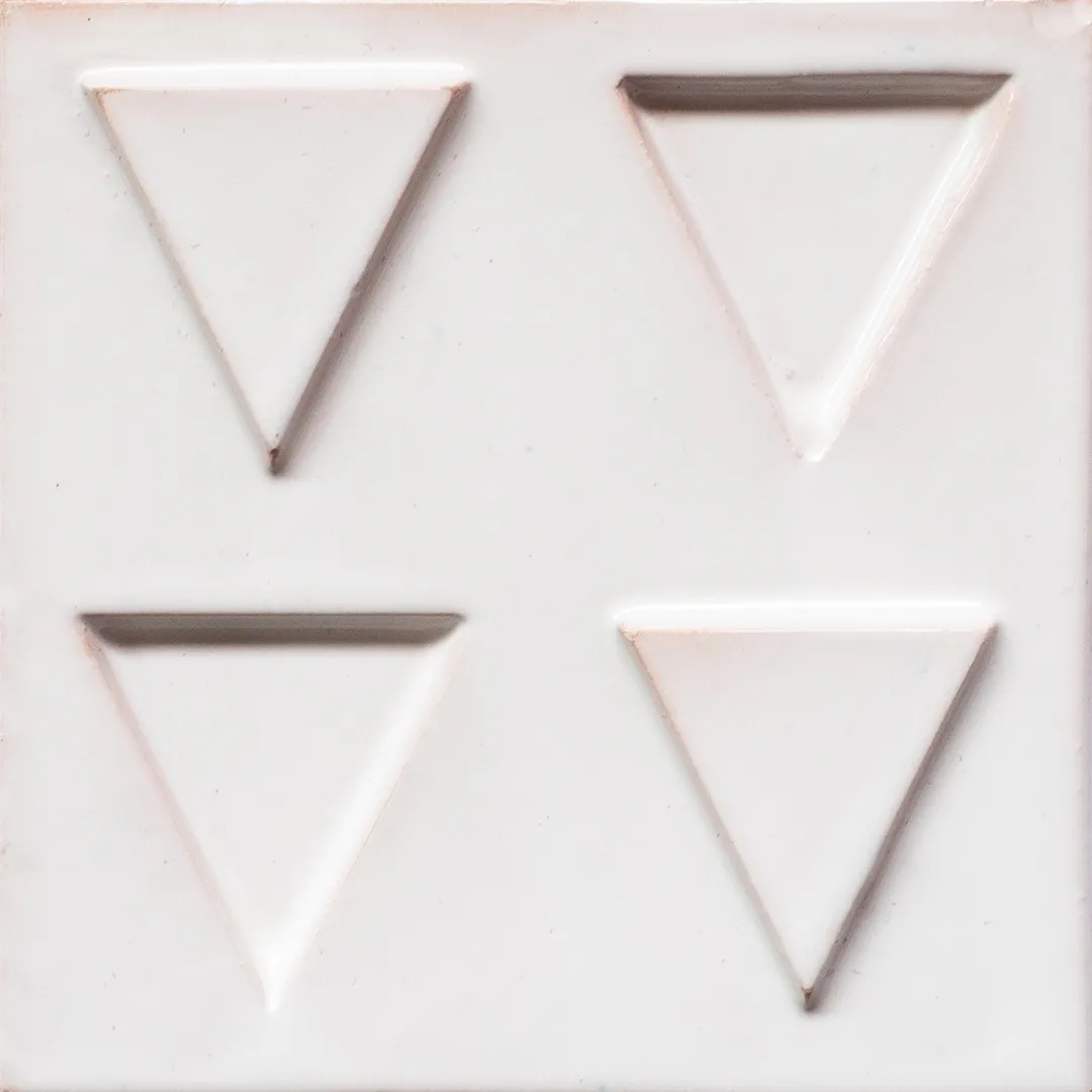 <h3>M SARAIVA VID TRIANGULOS  BRANCO B 10X10</h3><small>Colections and Tiles, Viúva Lamego by Miguel Saraiva</small>